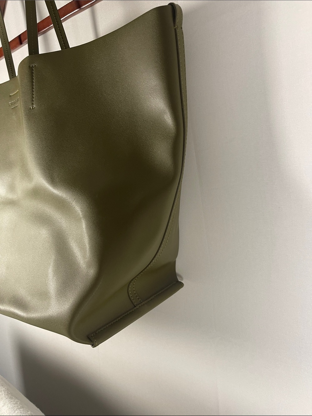 Everlane The Luxe Italian Leather Tote Bag - Picture 6 of 17